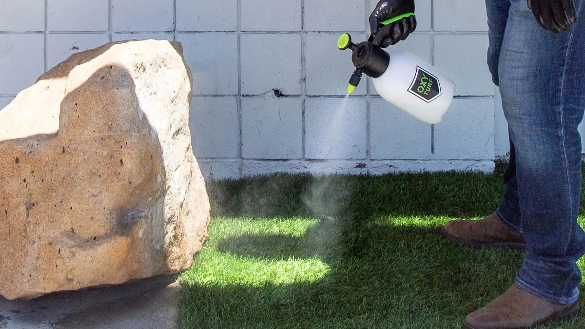 Synthetic Grass Cleaning